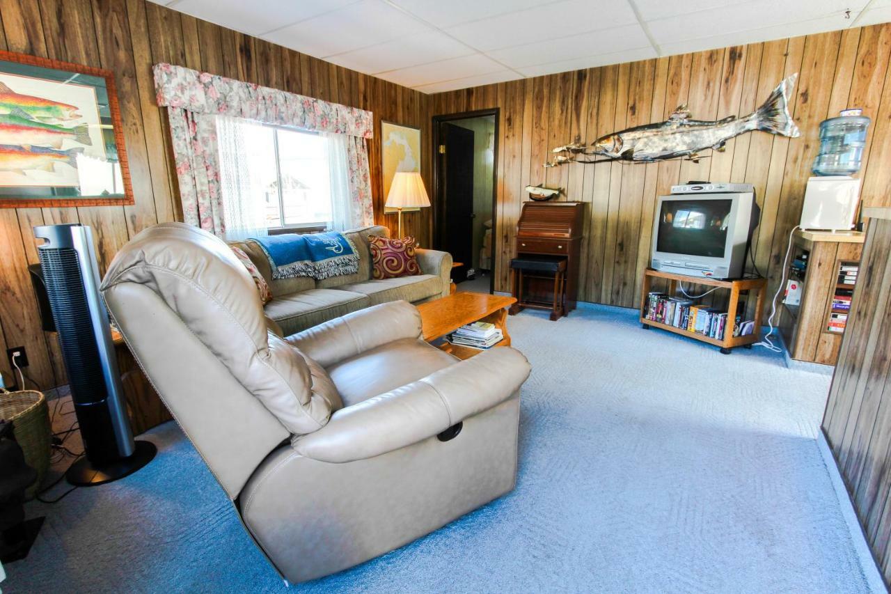 Scenic Bay Float Home Hideaway Athol Εξωτερικό φωτογραφία